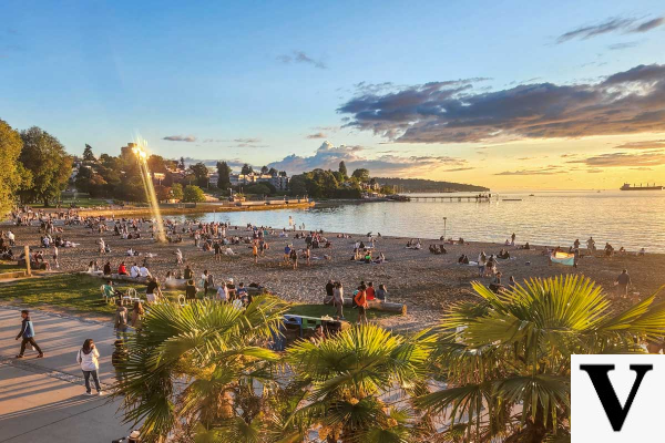 Kitsilano Beach: Relaxation by the Sea